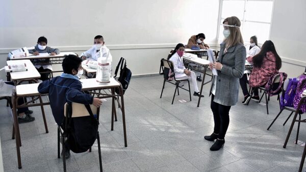 La Sociedad Argentina de Pediatría dice que están dadas las condiciones para volver a la presencialidad en las escuelas