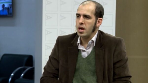 El economista Sergio Chouza habló de “luces de alarma” pero consideró que “no hay que exagerar”