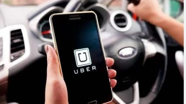 Estiman que unas 800 familias dependen económicamente de Uber en Paraná