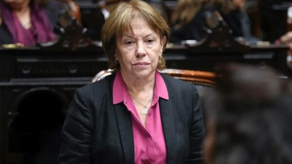 Blanca Osuna relacionó el tema glaciares con la hidrovía Paraguay-Paraná